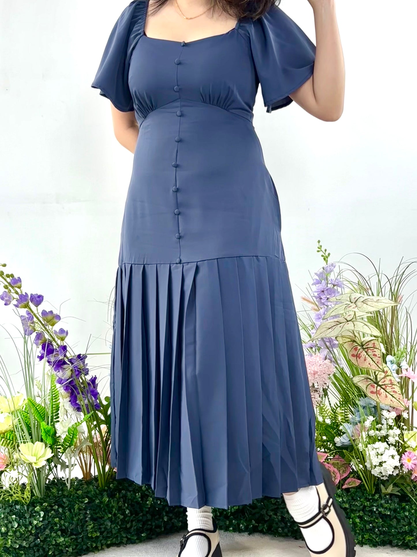 THE MAD THEORIES Penelope Dropwaist Dress