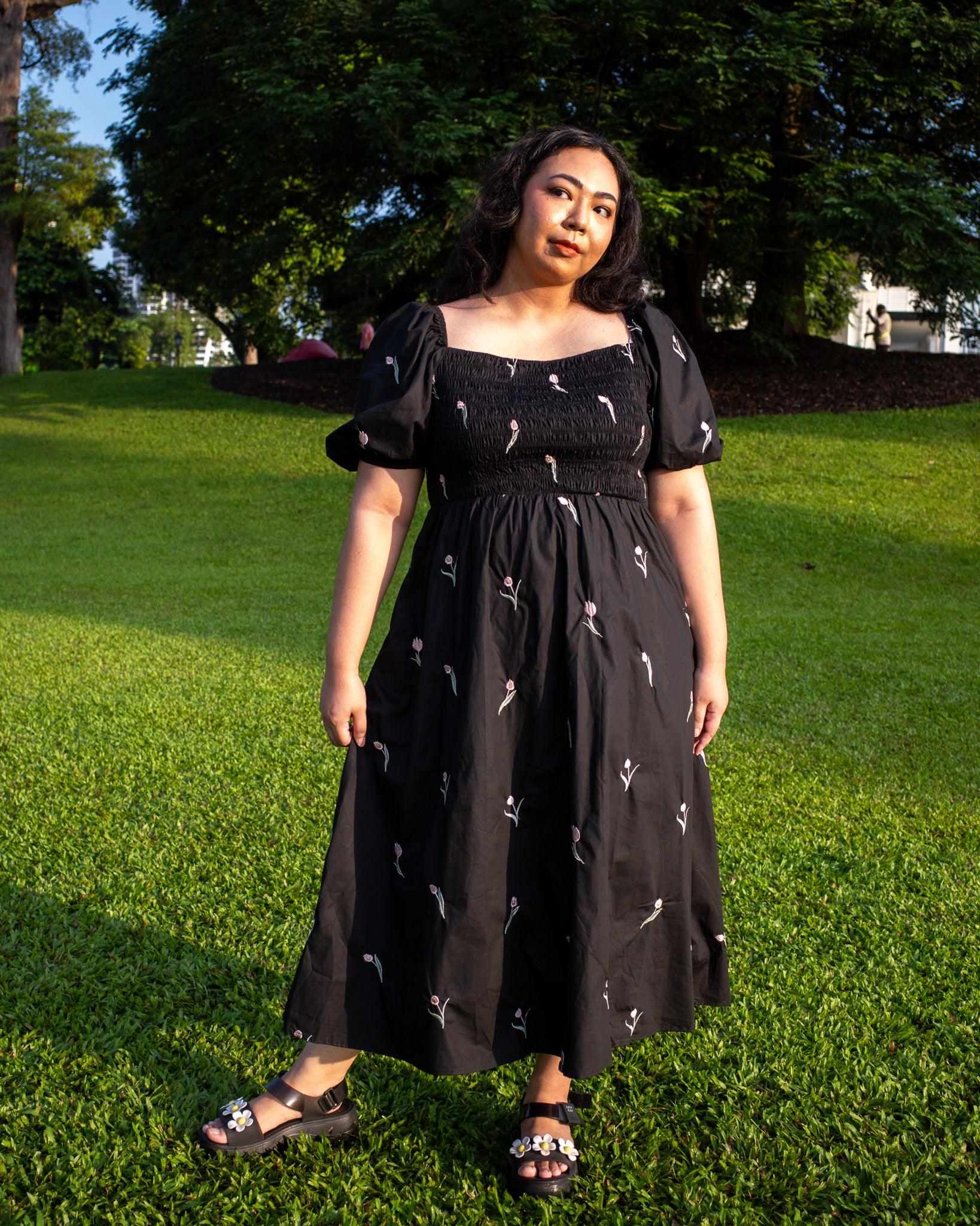 The Mad Theories Georgia Embroidered Dress (Black & Cream) – TMTSG