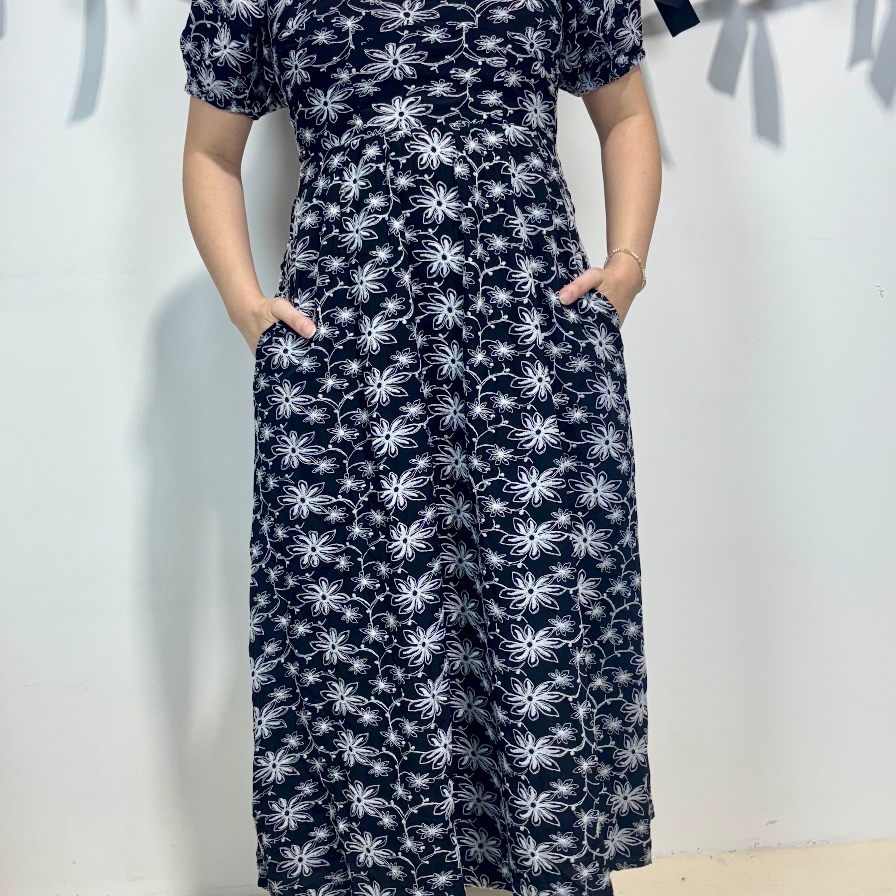 The Mad Theories Juno Embroidered Dress (Black)
