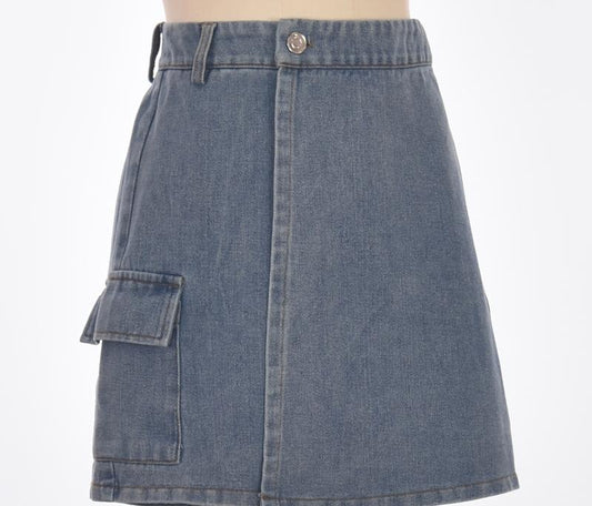 THE MAD THEORIES Serena Light Denim Skorts